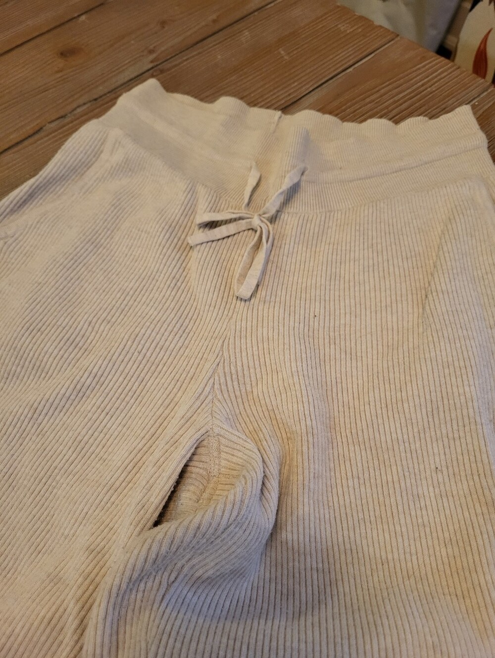 Kids Cream Ribbed Drawstring Lounge Pants - Picture 2 of 3